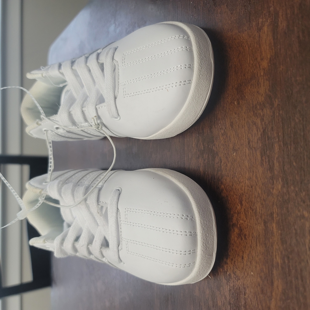 White Breathable Mesh Sneakers with Low Profile